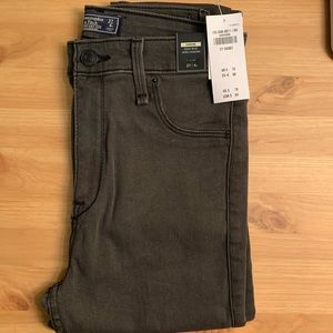 A&F High Waisted Jean Leggings- Gray Wash- NWT